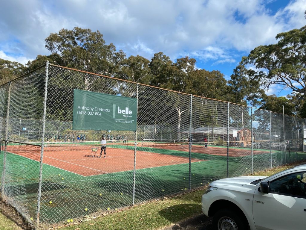 Valentine Tennis Court